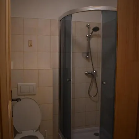 Na Gazdovskom Dvore 3*